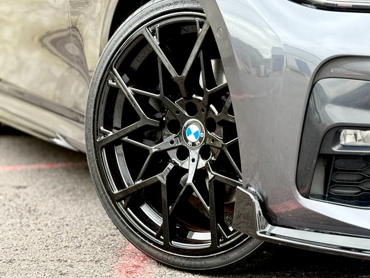 BMW 3-Series 2020 330e M Sport Auto*HIGH SPEC* - Image 5
