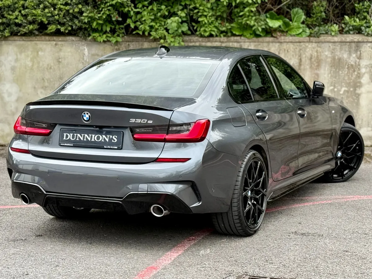 BMW 3-Series 2020 330e M Sport Auto*HIGH SPEC* - Image 6