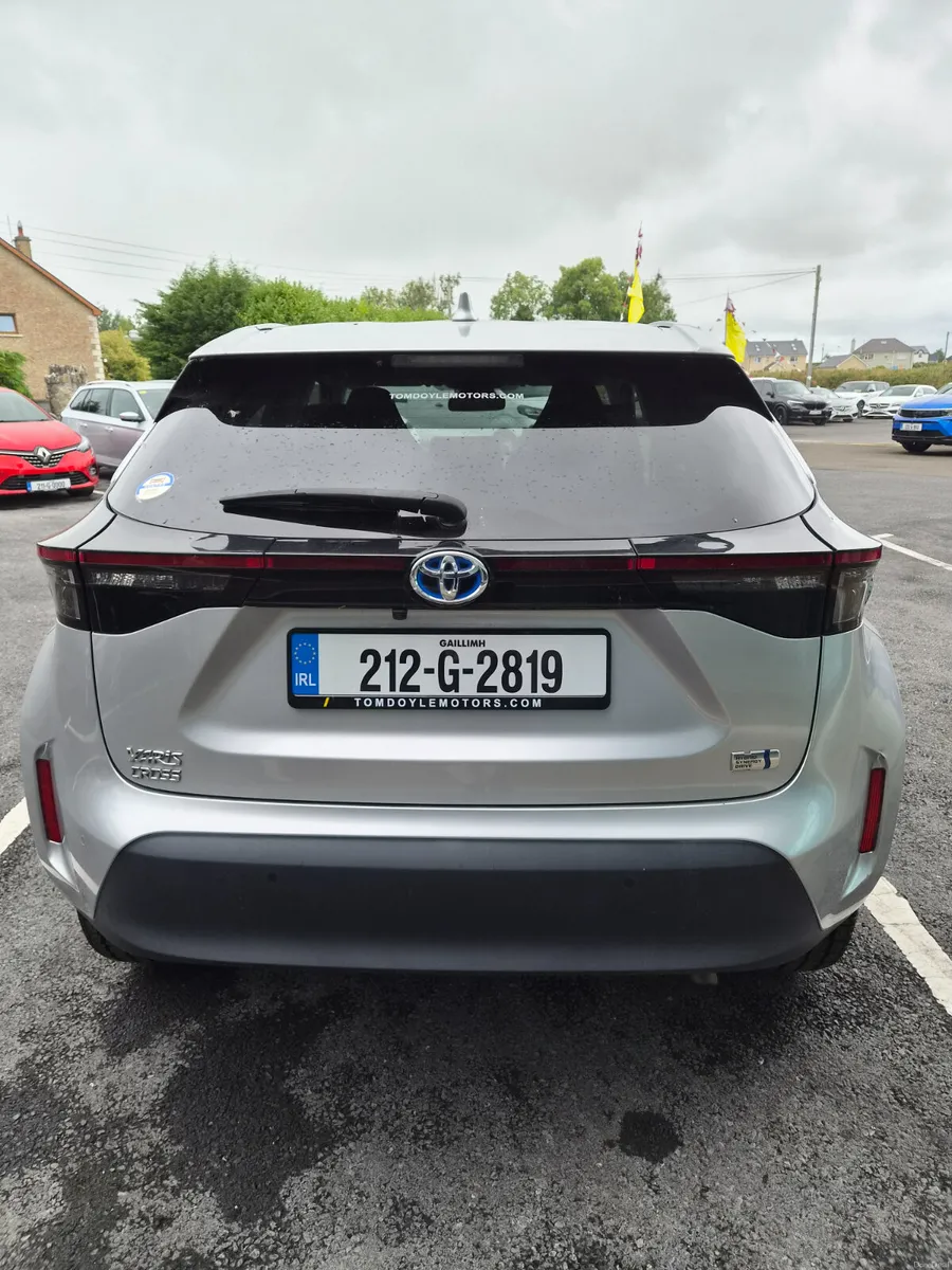 Toyota Yaris Cross 2021 1.5L Petrol Hybrid Auto - Image 4
