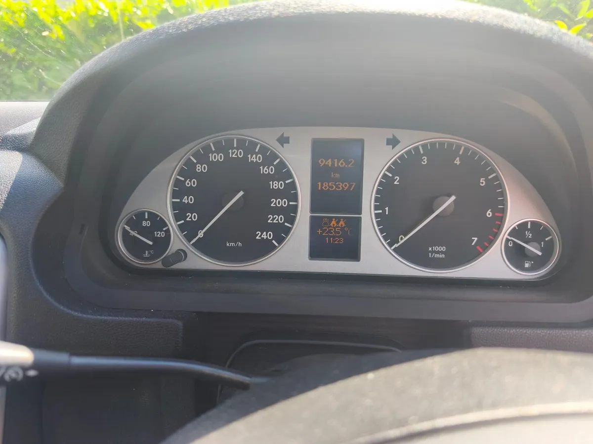 Mercedes-Benz B-Class 2006 - Image 2