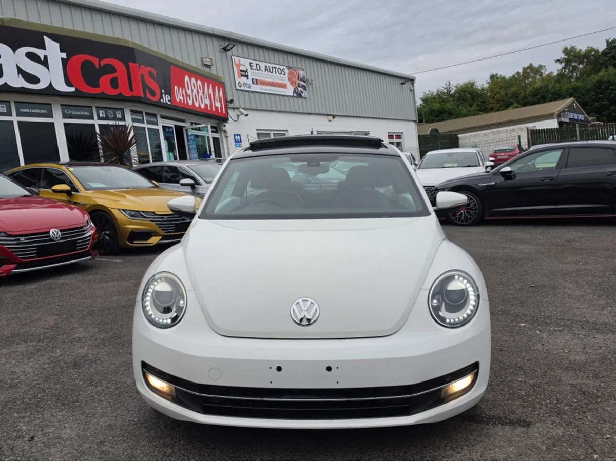 Volkswagen Beetle 1.2  AUTOMATIC - FENDER EDITION - Image 2