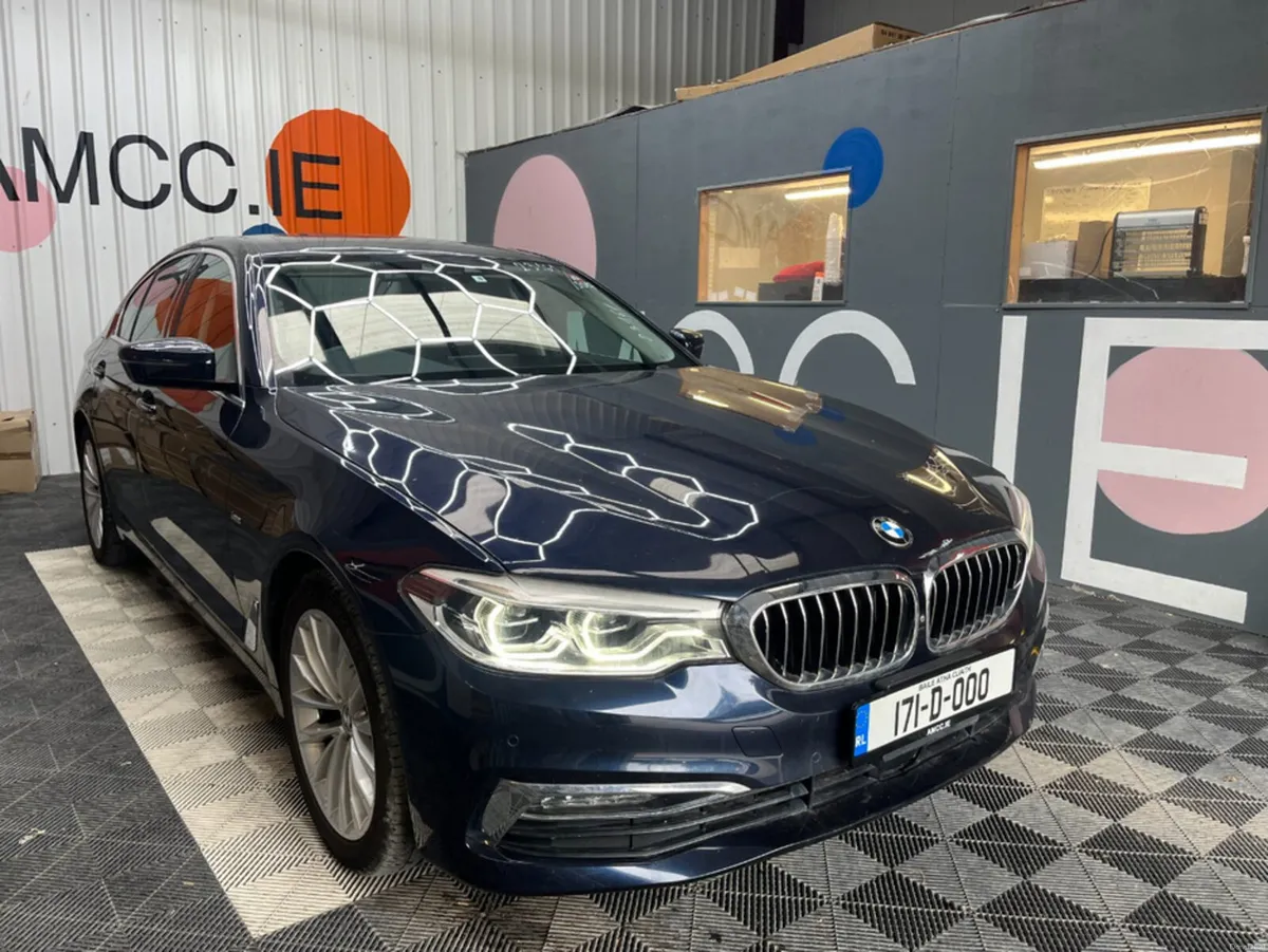 BMW 5-Series 2017BMW 523D LUXURY AUTOMATIC / PARKI - Image 1