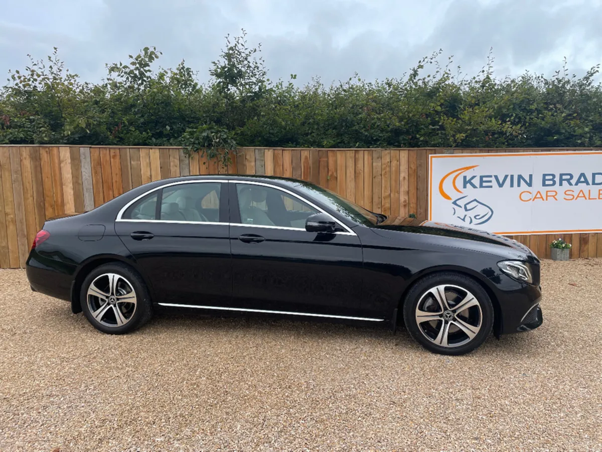 Mercedes-Benz E-Class E220 D SE 4DR AUTO - Image 4