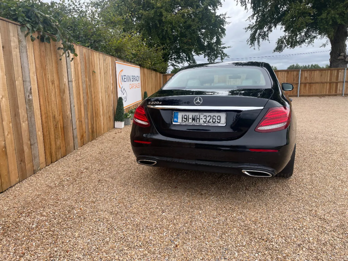 Mercedes-Benz E-Class E220 D SE 4DR AUTO - Image 6
