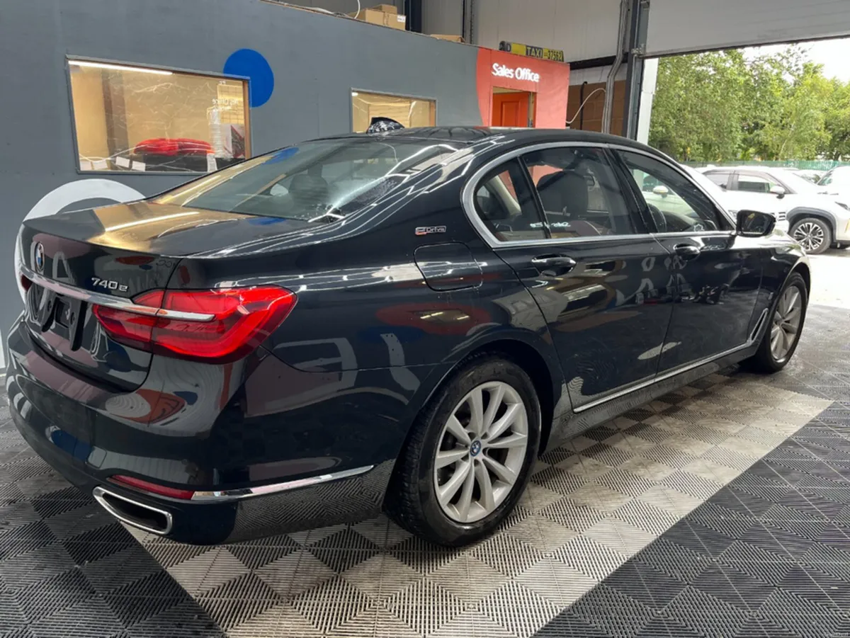 BMW 7-Series 2017 BMW 740 E I-PERFORMANCE EXECTIVE - Image 3