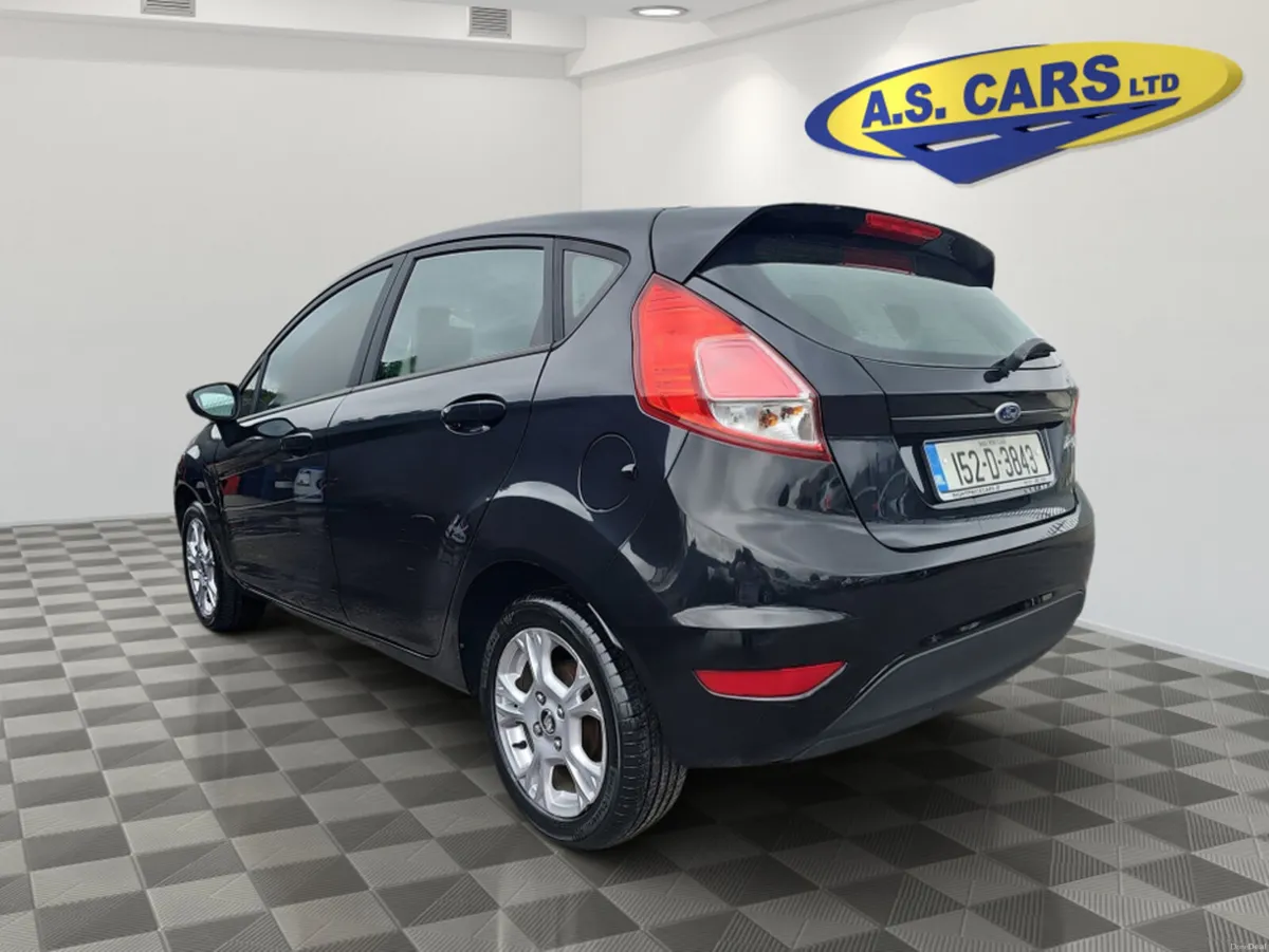 Ford Fiesta ZETEC 1.25 5DR - Image 3