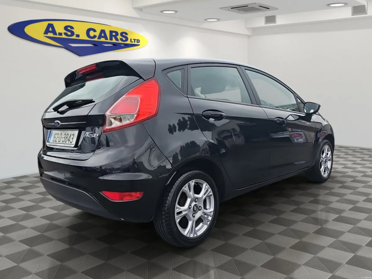 Ford Fiesta ZETEC 1.25 5DR - Image 5