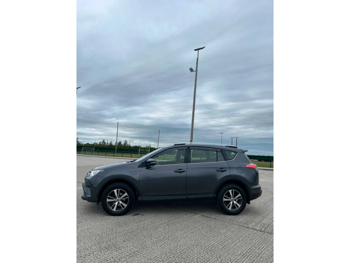 Toyota RAV4 RAV4 2.0 D-4D LUNA 4DR - Image 5