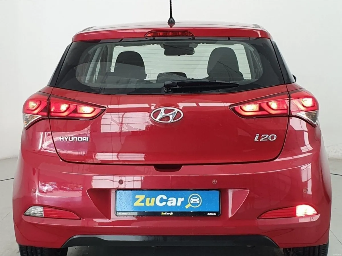 Hyundai i20 1.2 Deluxe - Image 4
