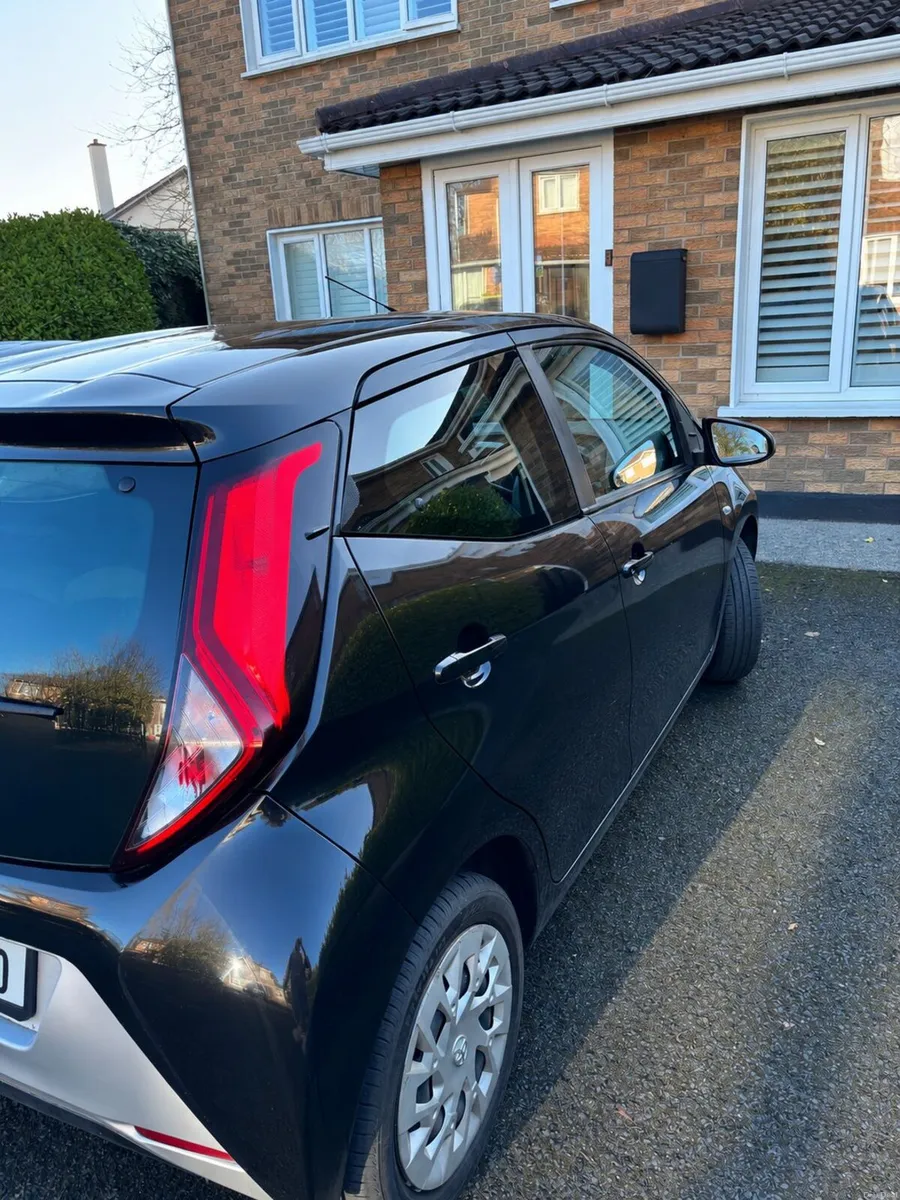 Toyota Aygo 2021 1.0 VVT-I X-PLAY 71BHP 5DR - Image 3