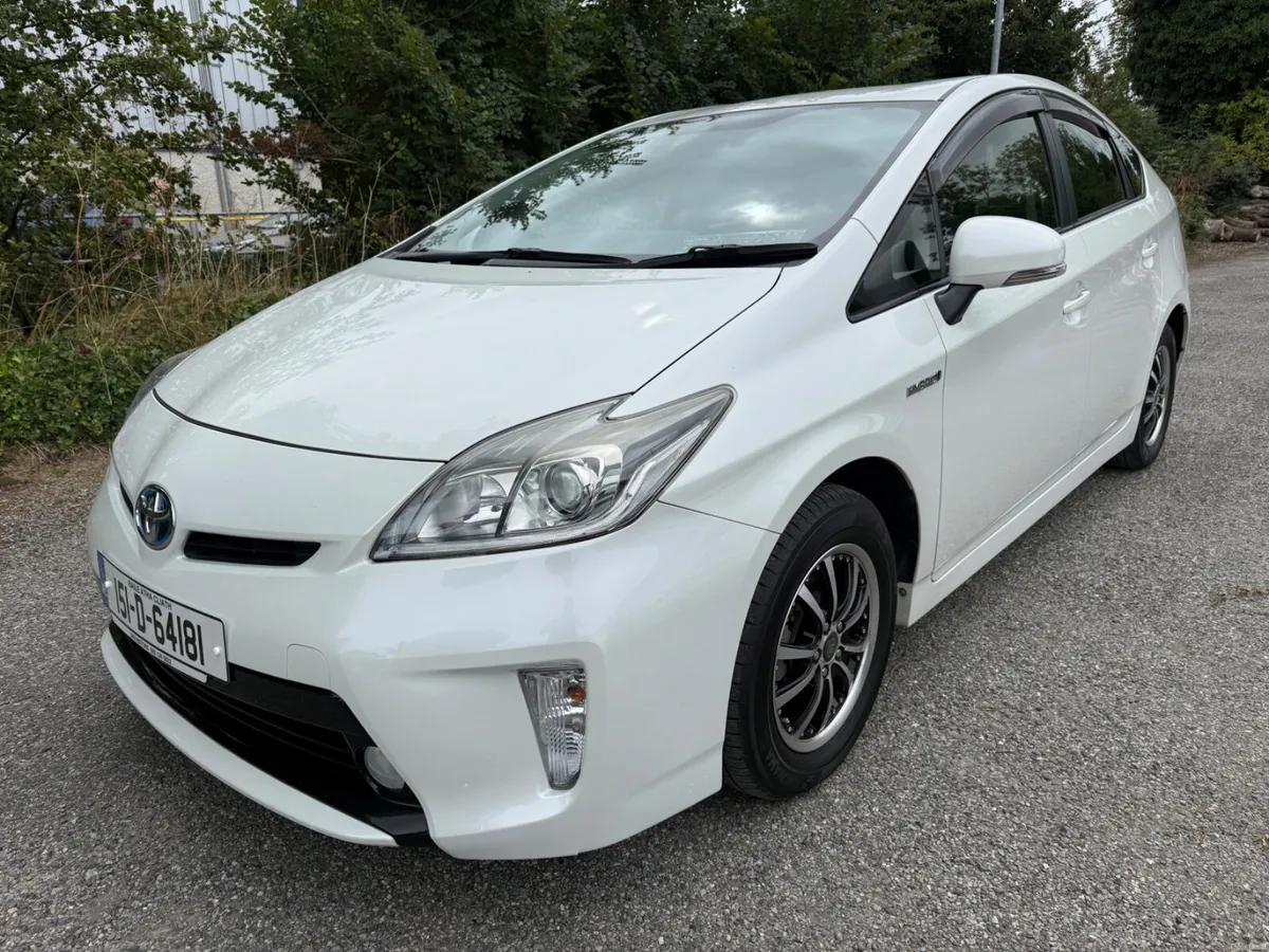 Toyota prius - Image 2