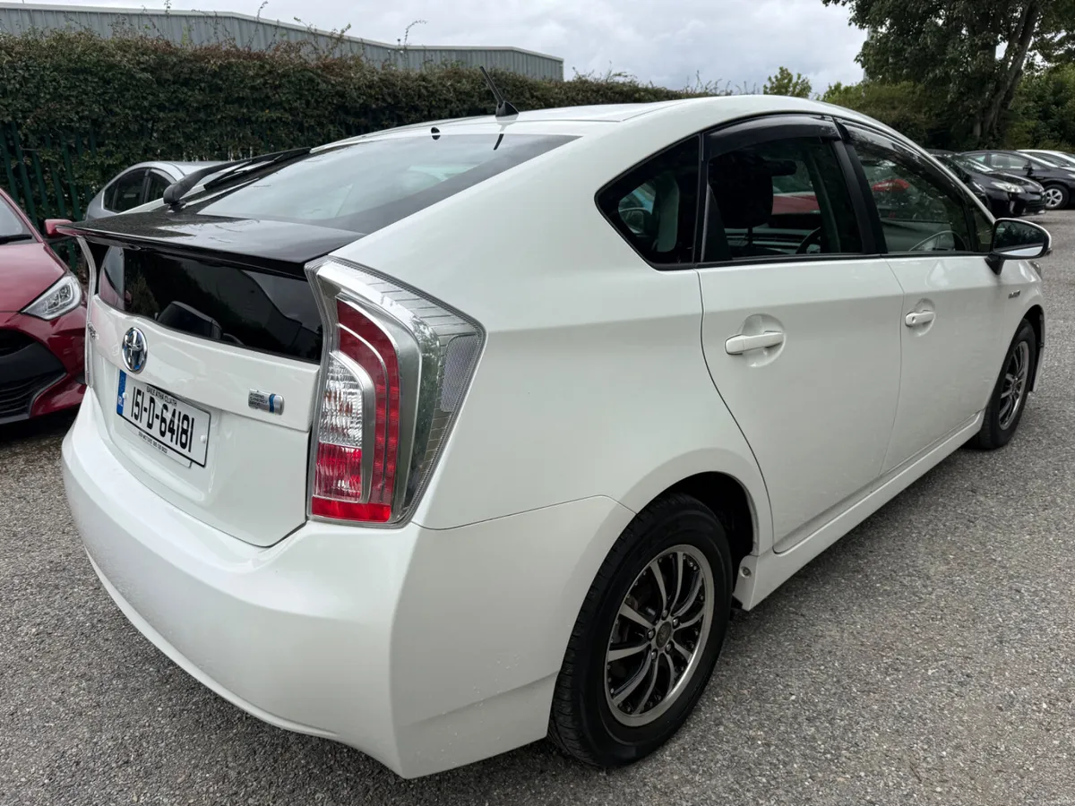 Toyota prius - Image 4