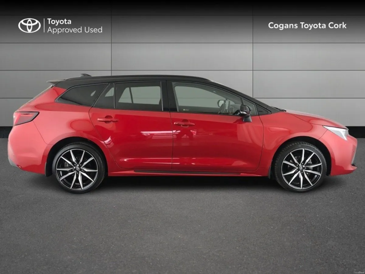 Toyota Corolla COROLLA HYB GR SPORT T/S - Image 3