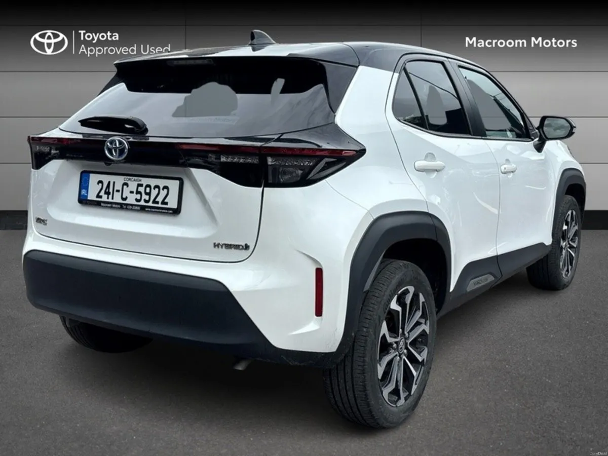 Toyota Yaris Cross CROSS LUNA SPORT 4DR AUTO - Image 2