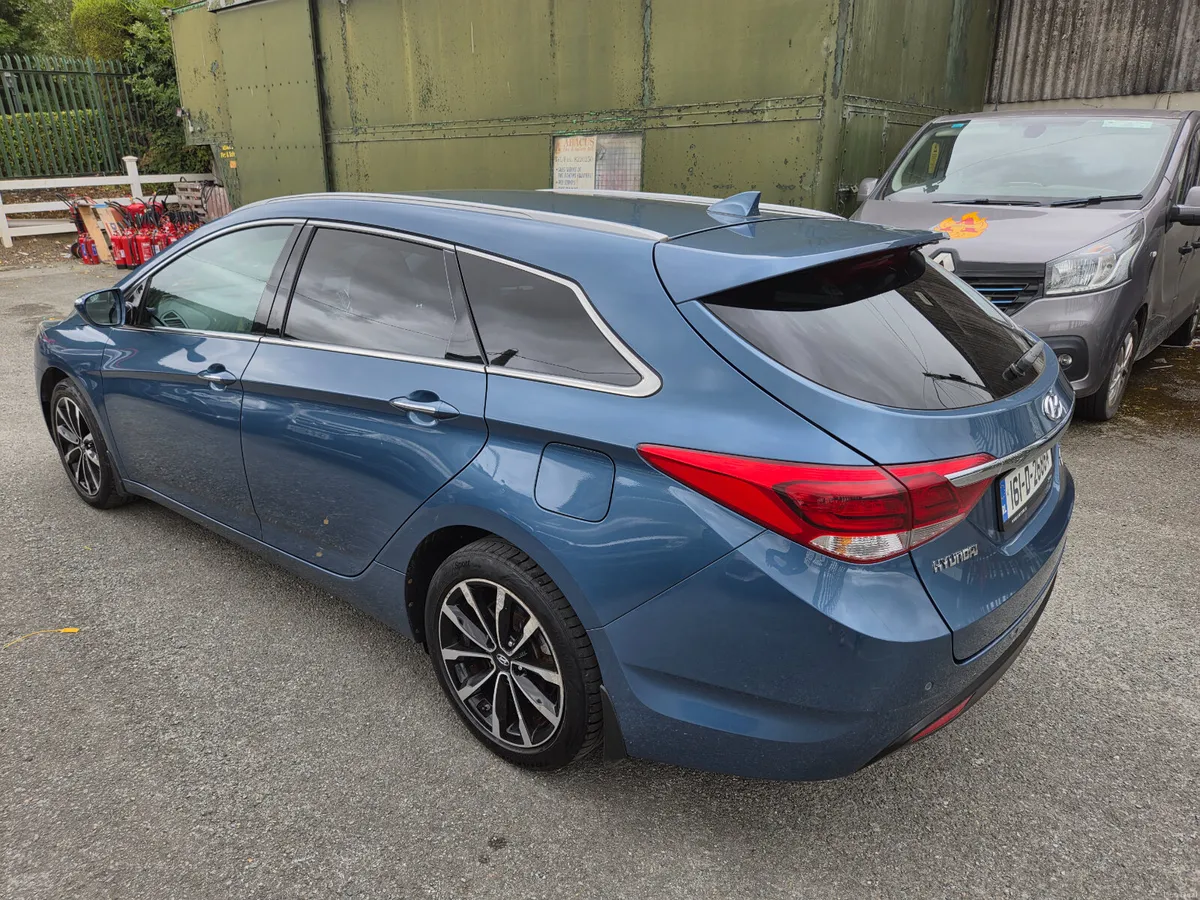 Hyundai i40 2016 Executive Tourer - Image 5