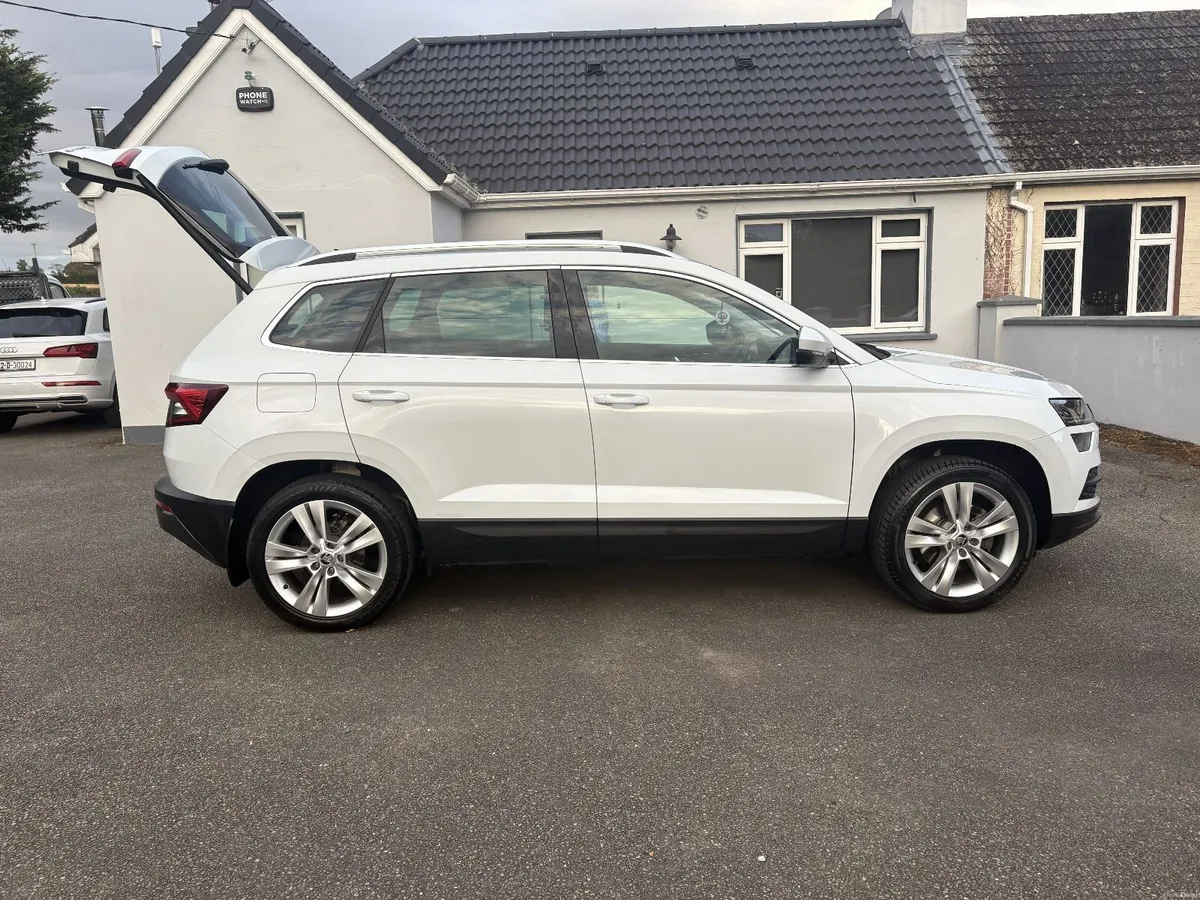 Skoda Karoq 2018 - Image 2