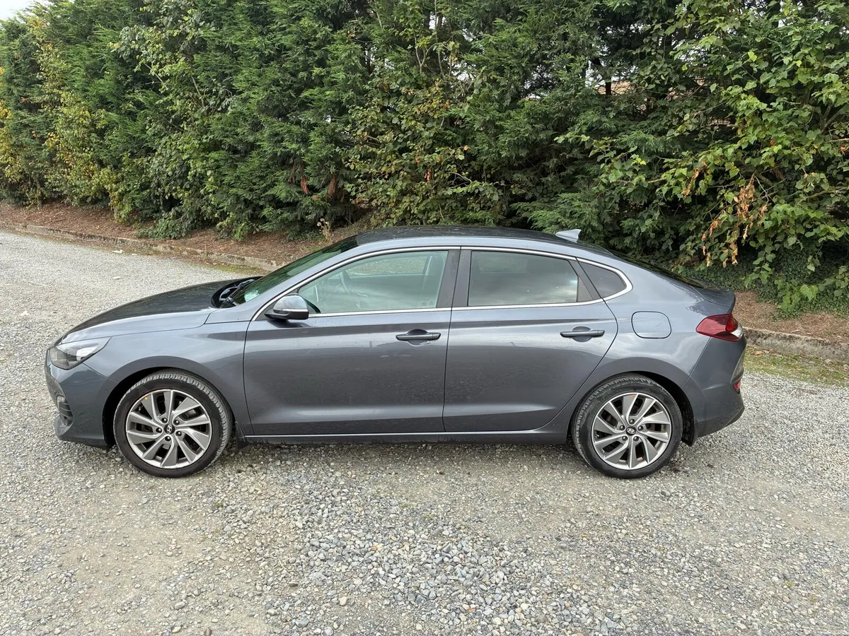 Hyandai i30 fastback - Image 3