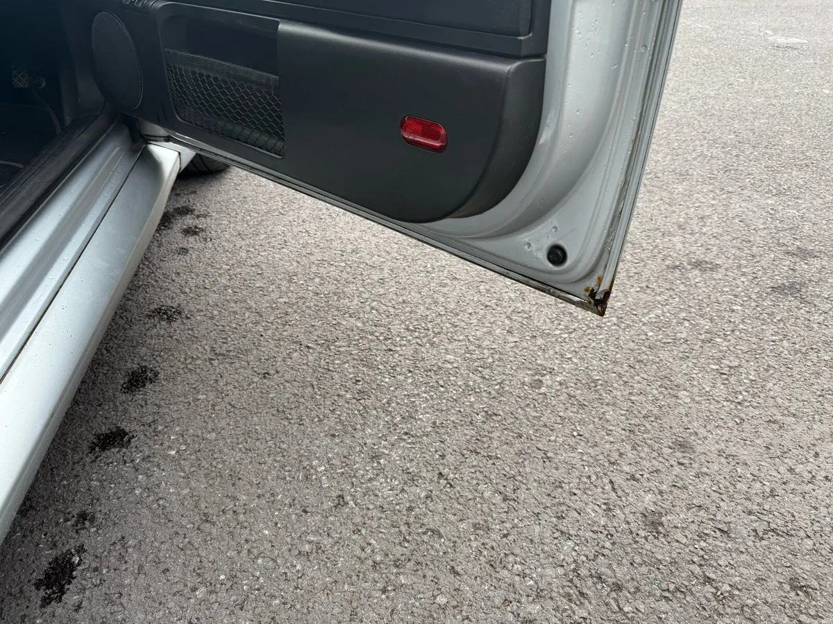 Wolkswagen beetle - Image 6