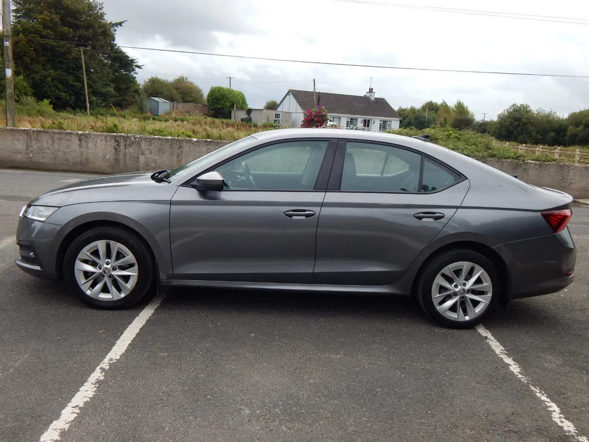 2023 Skoda Octavia Ambition 2.0tdi - Image 5