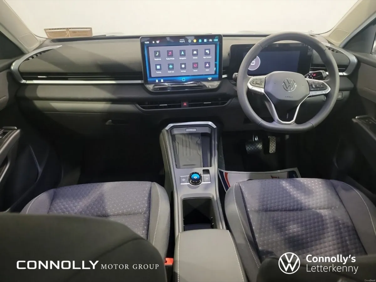 Volkswagen T-Roc Life+ 1.5TSI 116HP MHEV - Image 4