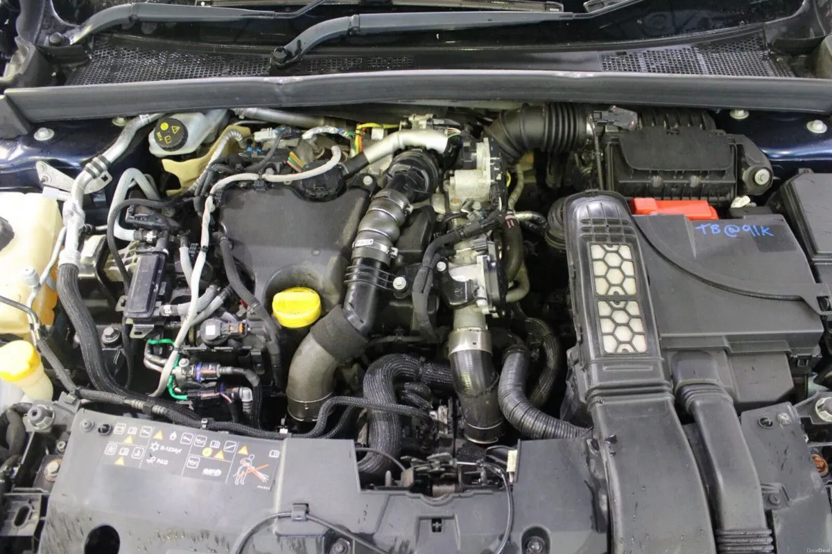 Renault Megane 1.5Blue dCi 115 ICONIC - TENDER 28 - Image 5
