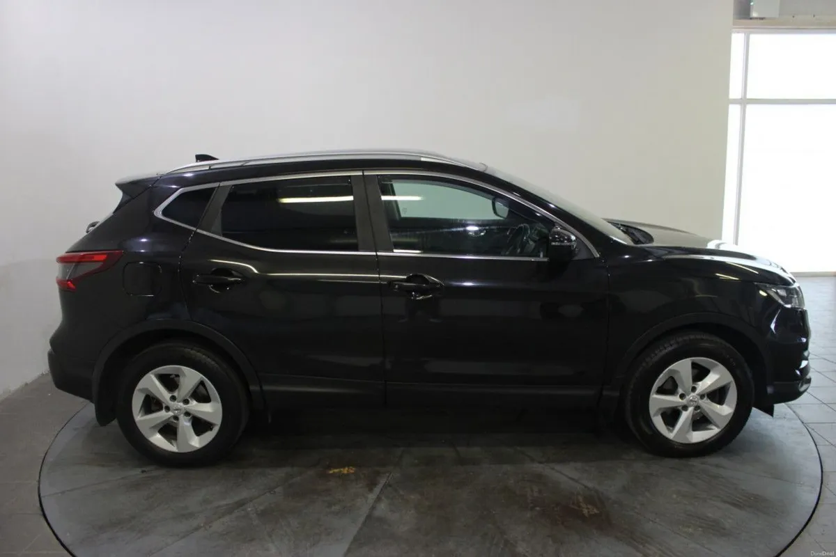 Nissan Qashqai 1.5 DSL SV - TENDER 26 - Image 2