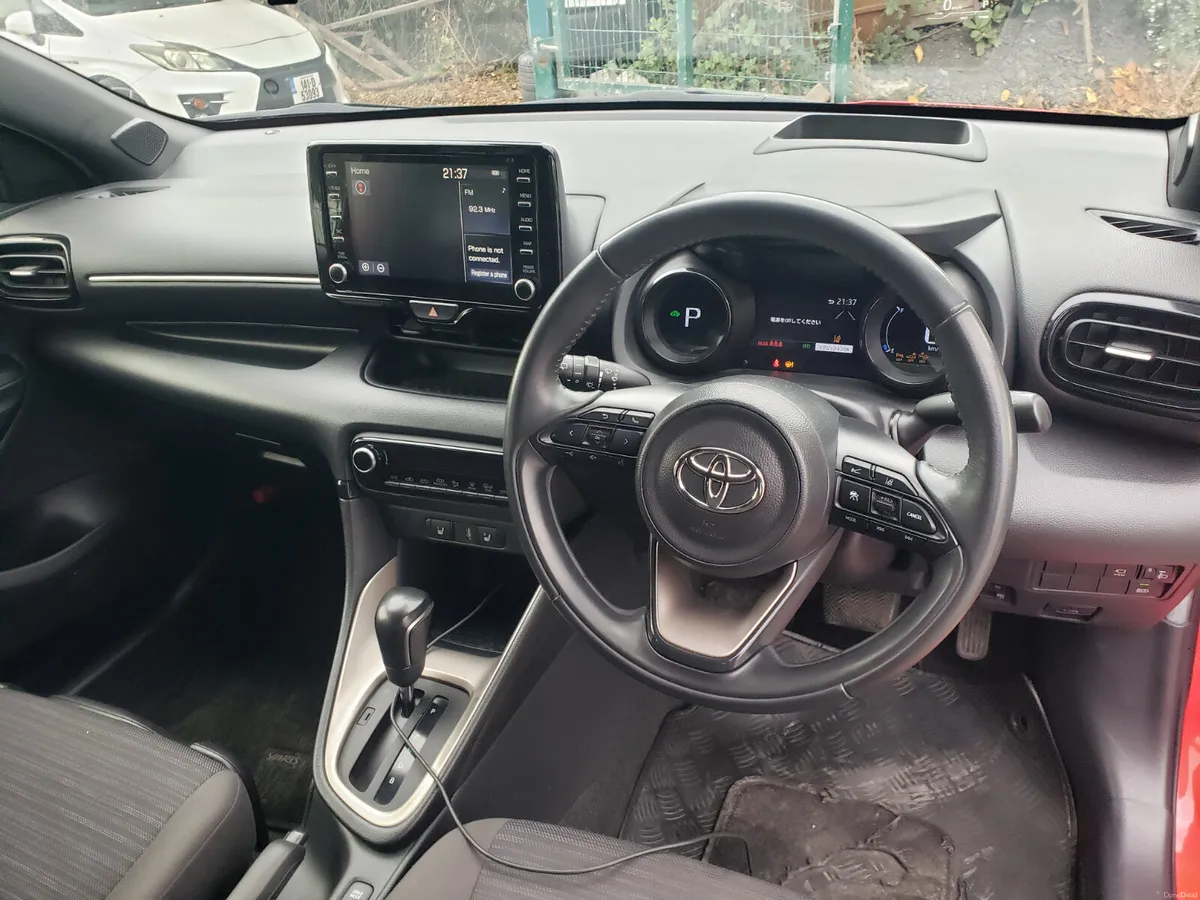 Toyota Yaris 2020 - Image 2