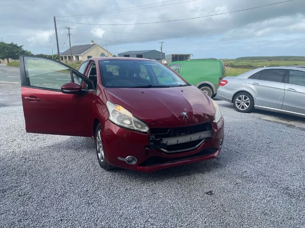 Peugeot 208 2013 - Image 1