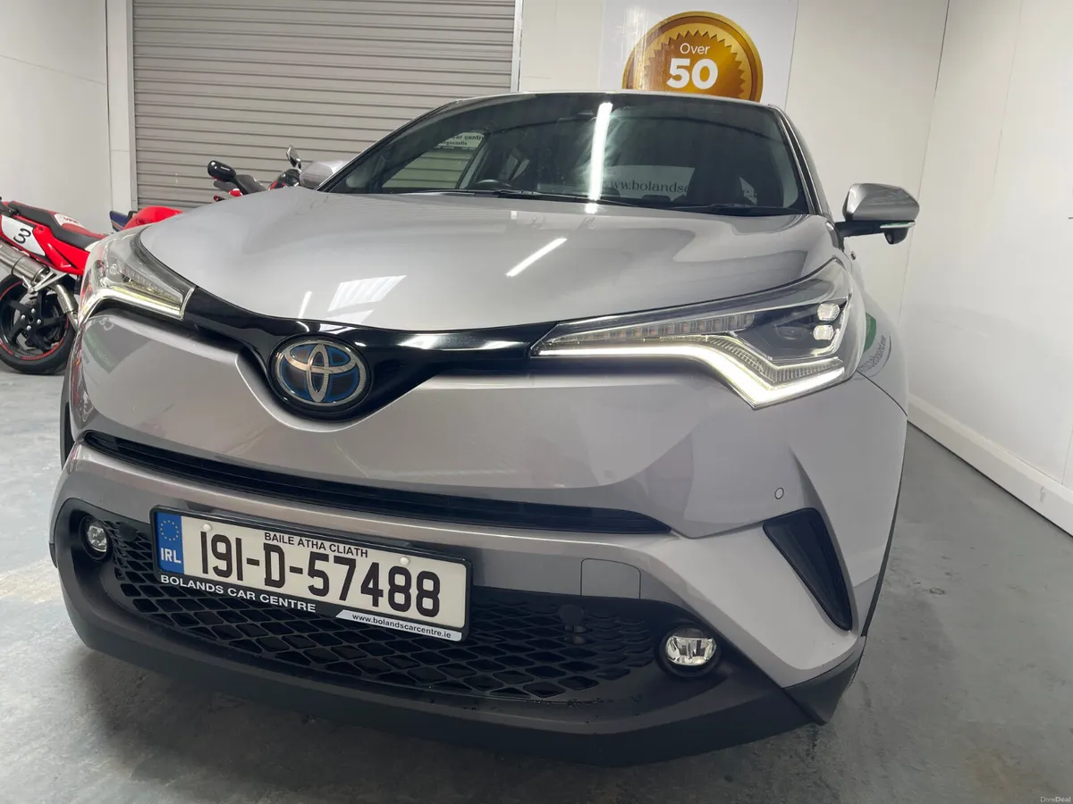 2019 Toyota C-HR Hybrid 1.8 Automatic(G.Nero Spec) - Image 4