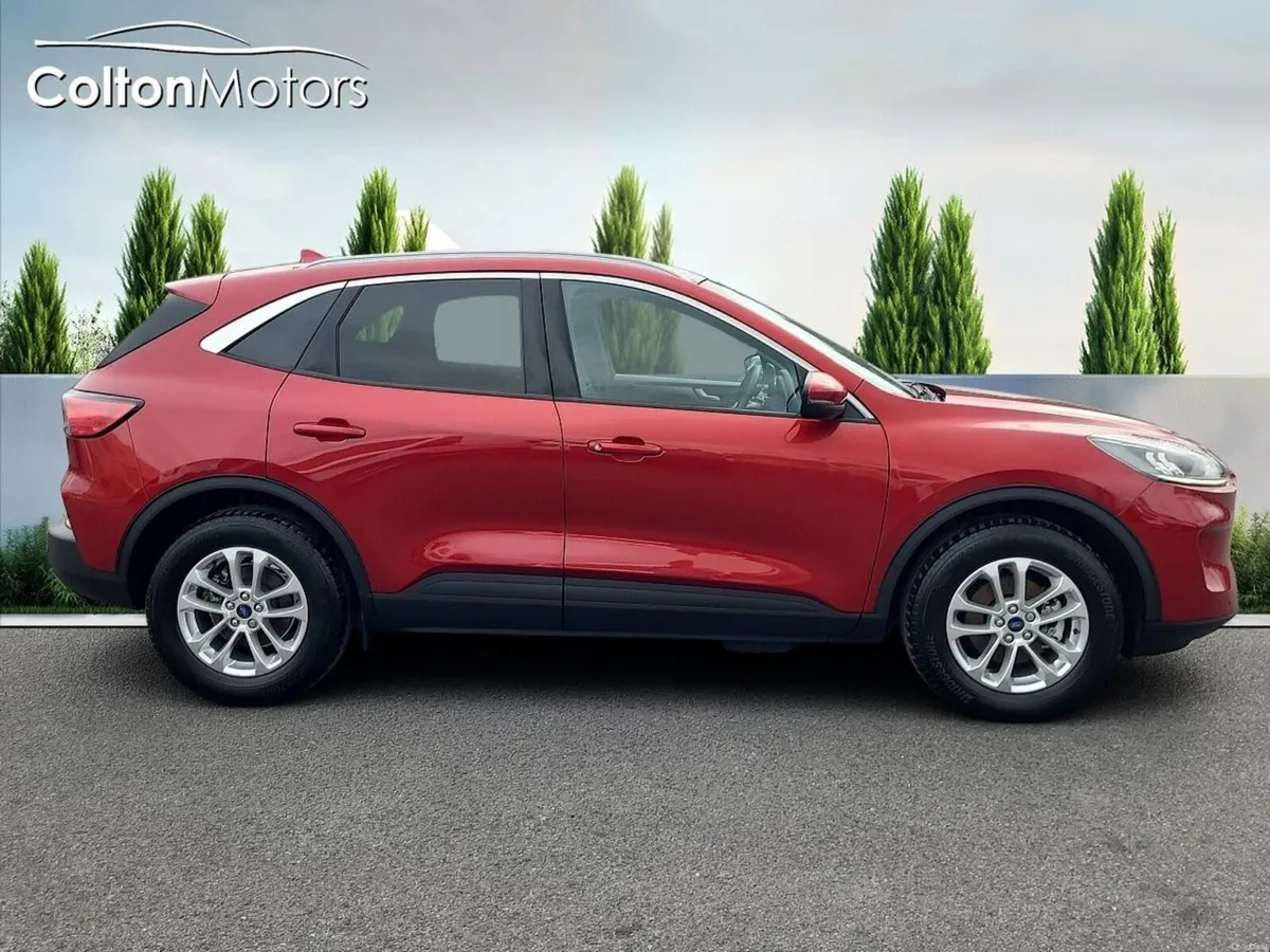 Ford Kuga 2.5 Duratec 225PS PHEV Titanium Auto - Image 3