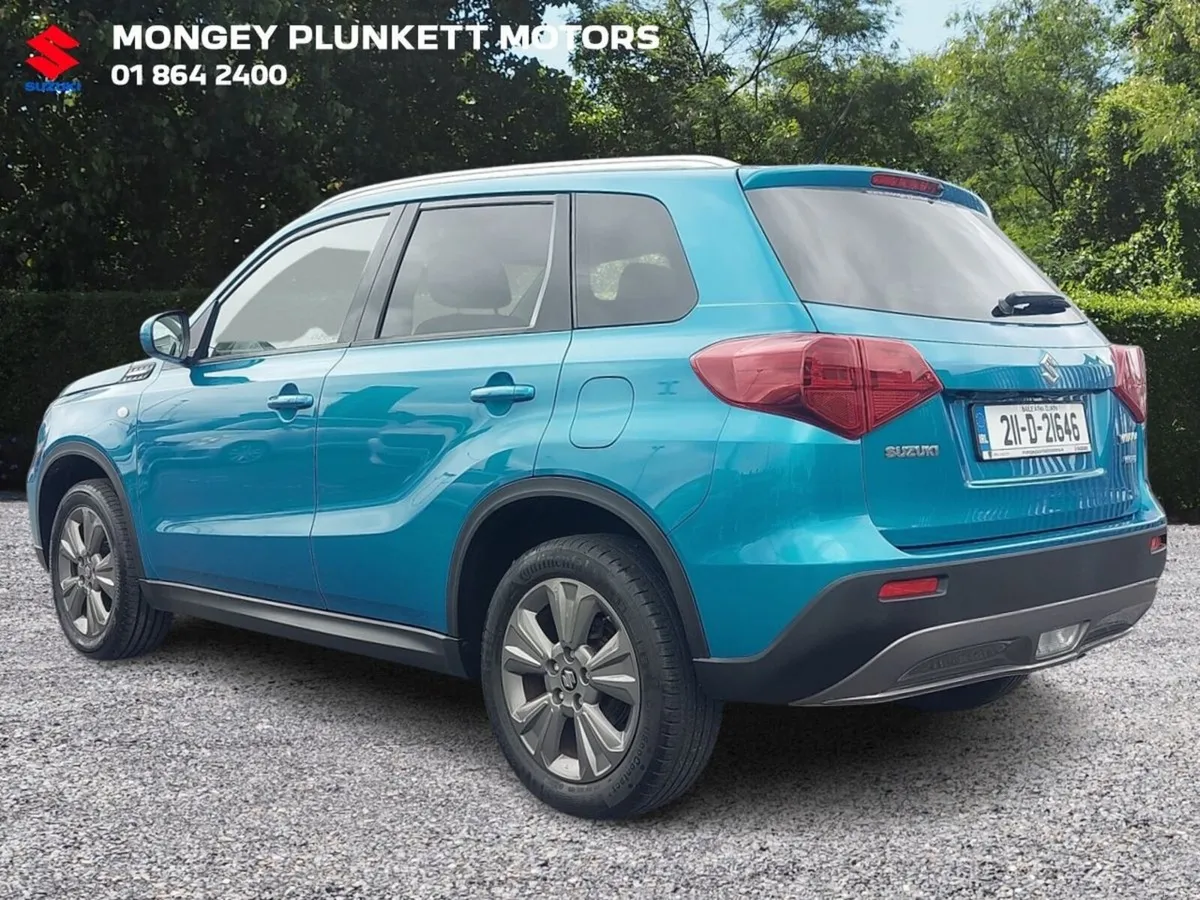 Suzuki Vitara SZT 1.4 Hybrid - Image 5