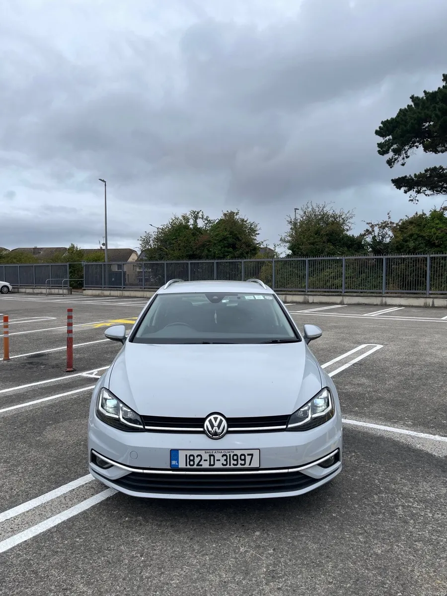 Volkswagen Golf 2018 Estate Automatic - Image 1