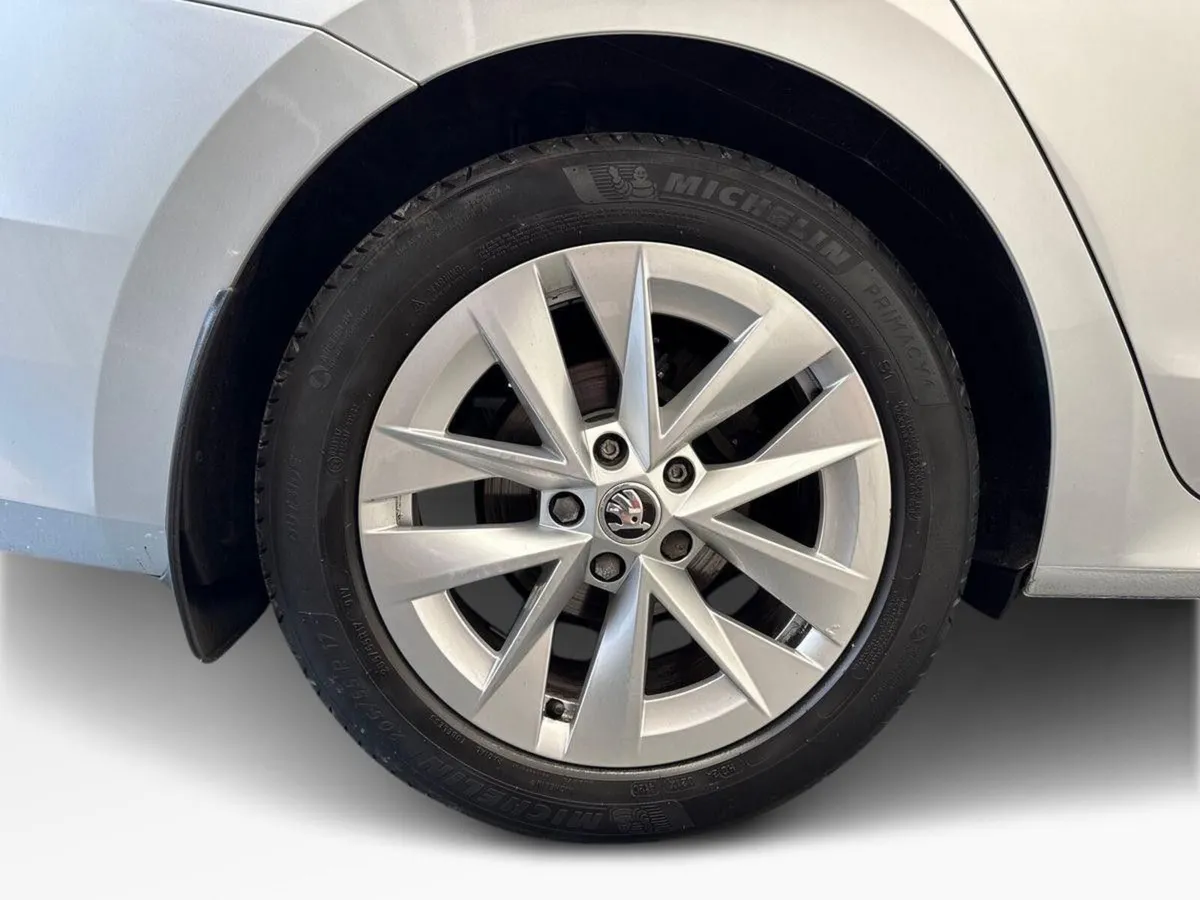 Skoda Octavia 1.0TSI AMB *0% APR AVAILABLE* €65 PE - Image 5