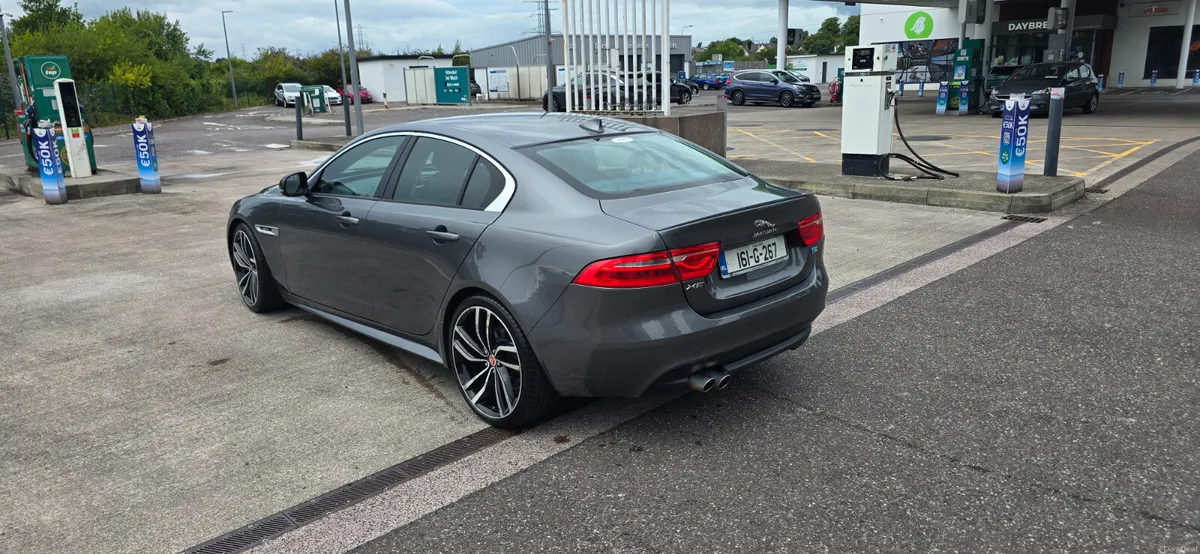 Jaguar XE Low Miles New Chain Fully Serviced - Image 6