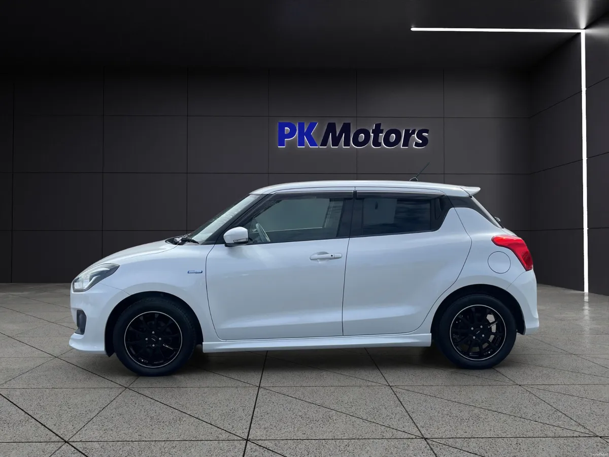 2017 Suzuki Swift RS 1.3 hybrid - Image 3