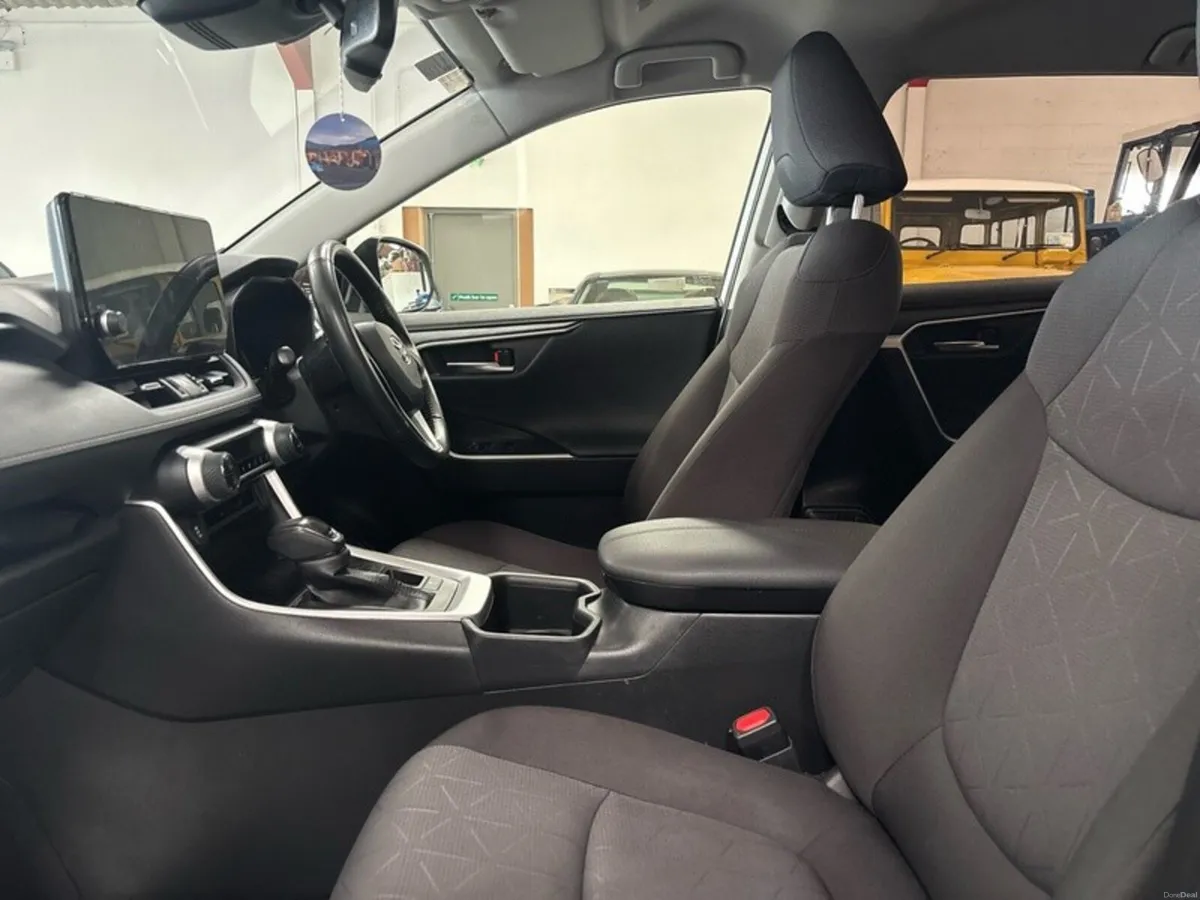 Toyota RAV4 LUNA 2.5 HYBRID AUTO - Image 6