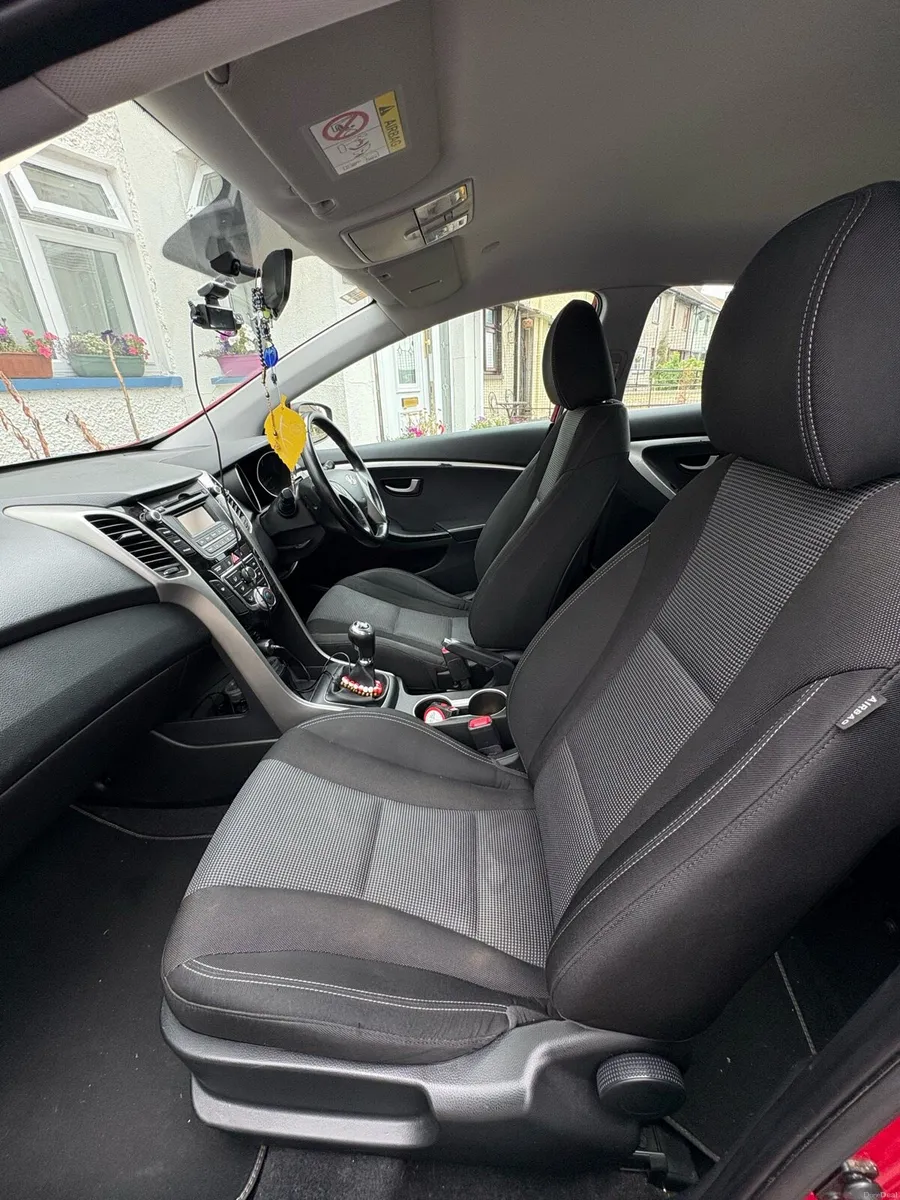 Car - Image 5