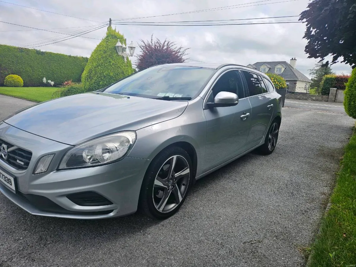 Volvo v60 - Image 3