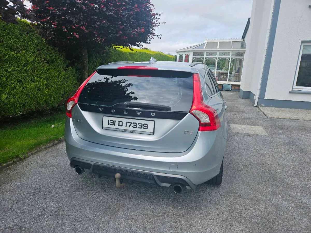 Volvo v60 - Image 4