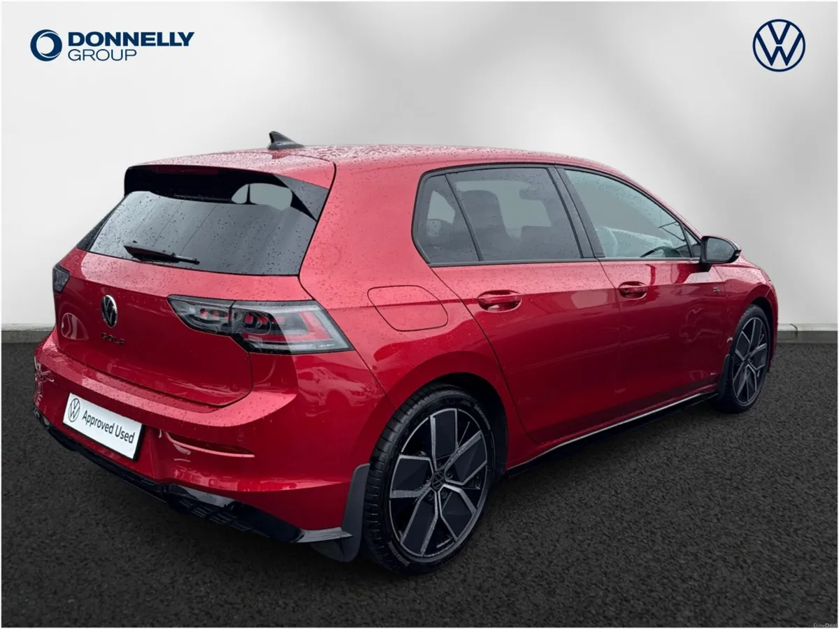 Volkswagen Golf Hatchback Black Edition - Image 3