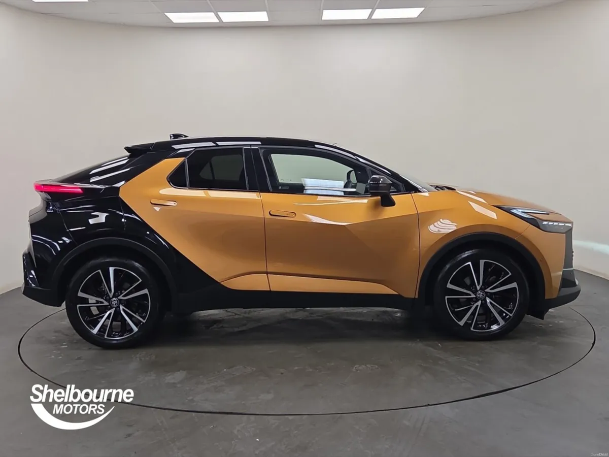 Toyota C-HR C-Hr Hatchback Special Editions Premie - Image 3