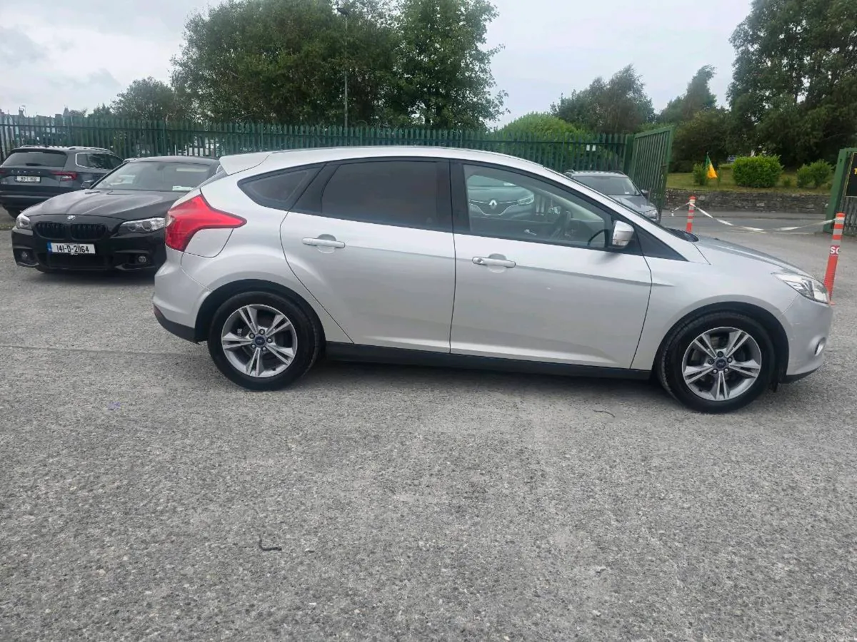 Ford Focus - Image 4