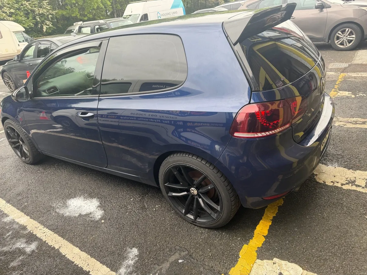 VW Golf 2.0 TDI - Image 4