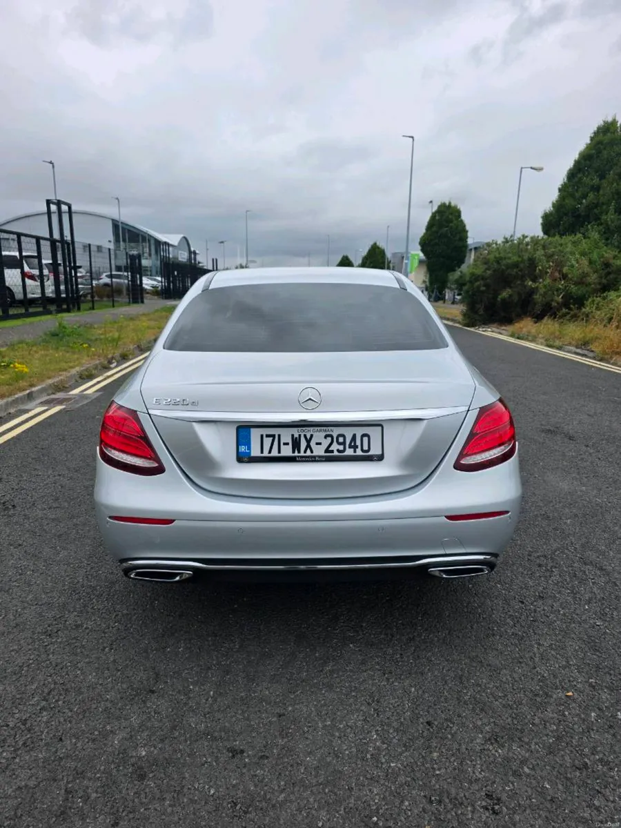 Mercedes e220d - Image 5