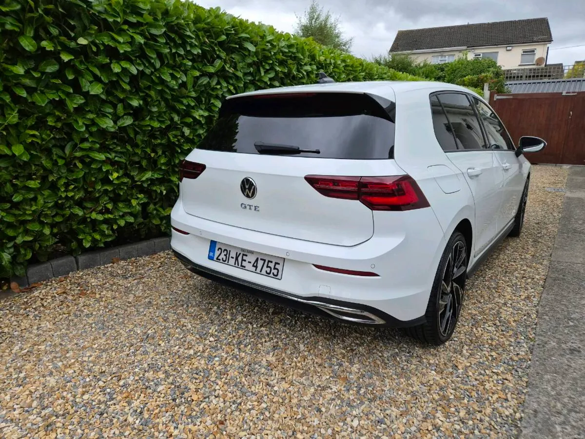 Volskwagen Golf GTE 245PS 1.4 petrol plugin Hybrid - Image 3