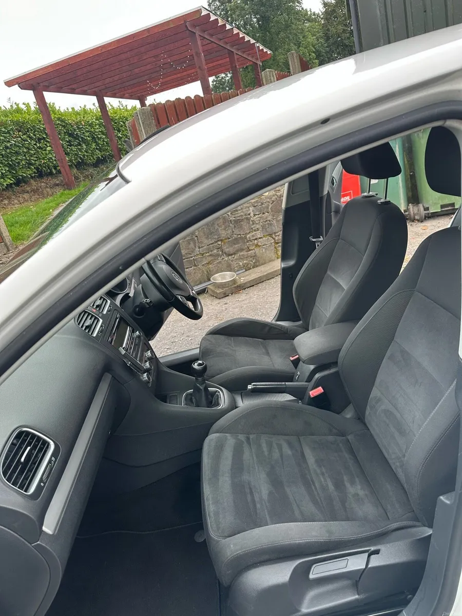 Volkswagen Golf - Image 6