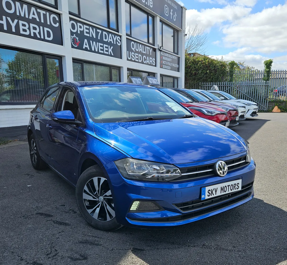 Volkswagen Polo 2019 Automatic 13.9K Km only - Image 2