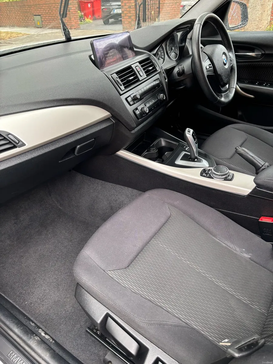 Car - Image 5