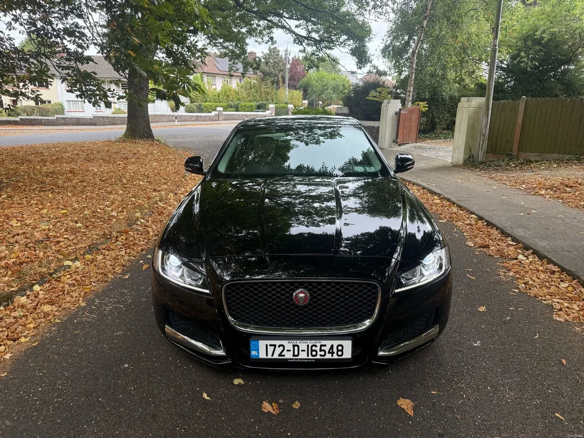 Jaguar XF 2.0D Prestige Automatic - Image 2