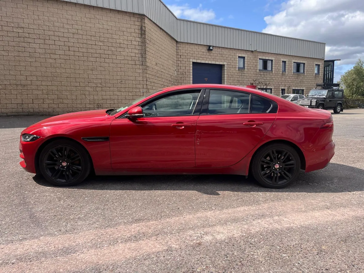 2020  Jaguar XE 2.0 Diesel Checkered Flag Auto - Image 2